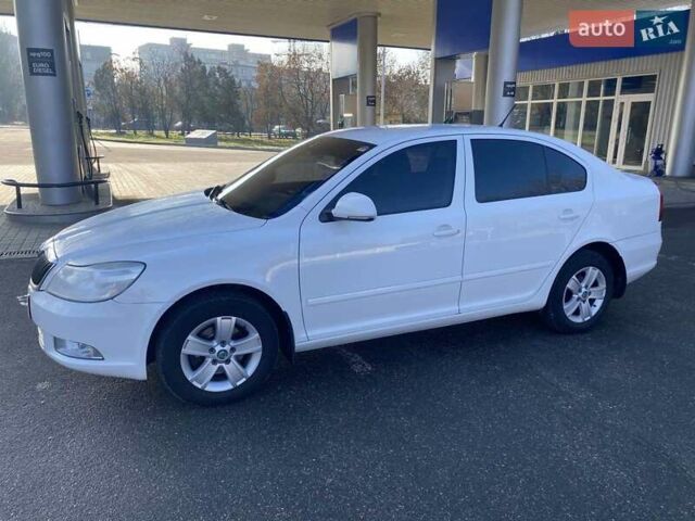 Белый Шкода Октавия, объемом двигателя 1.6 л и пробегом 195 тыс. км за 7800 $, фото 13 на Automoto.ua