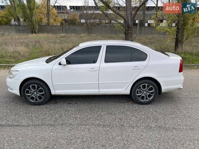 Белый Шкода Октавия, объемом двигателя 1.97 л и пробегом 246 тыс. км за 8400 $, фото 3 на Automoto.ua