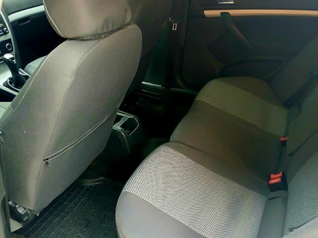 Белый Шкода Октавия, объемом двигателя 1.8 л и пробегом 250 тыс. км за 6500 $, фото 5 на Automoto.ua