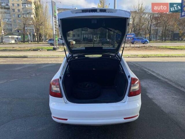 Белый Шкода Октавия, объемом двигателя 1.6 л и пробегом 195 тыс. км за 7800 $, фото 31 на Automoto.ua