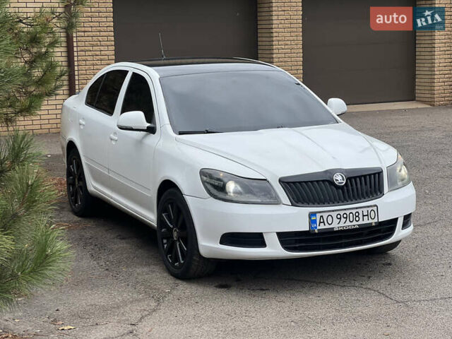 Білий Шкода Октавія, об'ємом двигуна 1.6 л та пробігом 270 тис. км за 6800 $, фото 6 на Automoto.ua