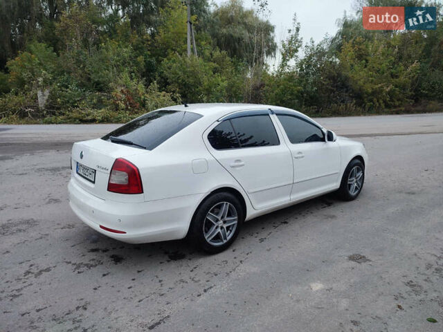 Белый Шкода Октавия, объемом двигателя 1.6 л и пробегом 220 тыс. км за 7399 $, фото 11 на Automoto.ua