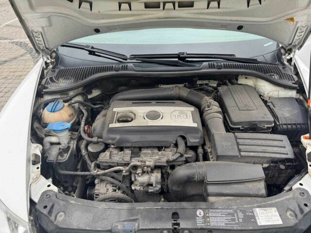 Белый Шкода Октавия, объемом двигателя 1.8 л и пробегом 180 тыс. км за 7200 $, фото 19 на Automoto.ua