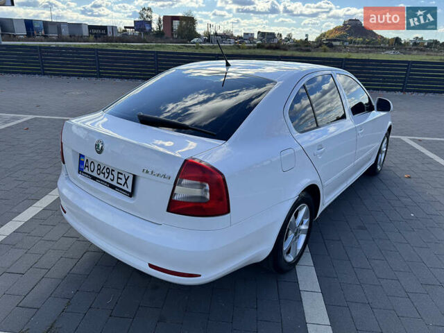 Белый Шкода Октавия, объемом двигателя 1.6 л и пробегом 242 тыс. км за 8100 $, фото 8 на Automoto.ua