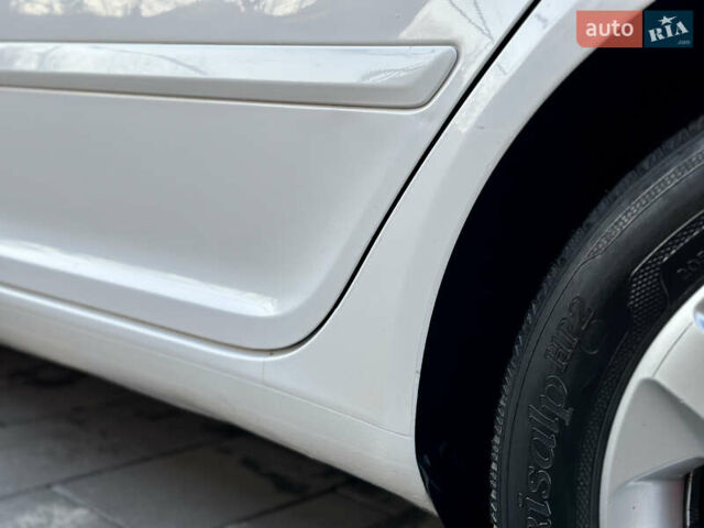 Белый Шкода Октавия, объемом двигателя 1.39 л и пробегом 275 тыс. км за 8200 $, фото 31 на Automoto.ua