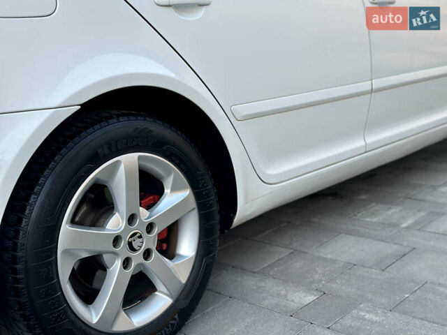 Белый Шкода Октавия, объемом двигателя 1.39 л и пробегом 275 тыс. км за 8200 $, фото 12 на Automoto.ua