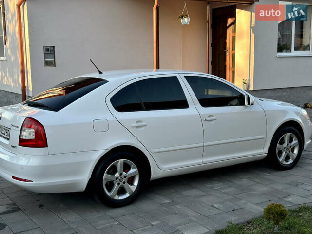 Белый Шкода Октавия, объемом двигателя 1.39 л и пробегом 275 тыс. км за 8200 $, фото 34 на Automoto.ua