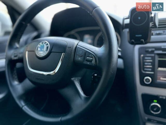 Белый Шкода Октавия, объемом двигателя 1.39 л и пробегом 275 тыс. км за 8200 $, фото 44 на Automoto.ua