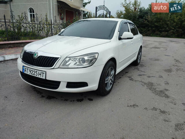 Белый Шкода Октавия, объемом двигателя 1.6 л и пробегом 220 тыс. км за 7399 $, фото 15 на Automoto.ua