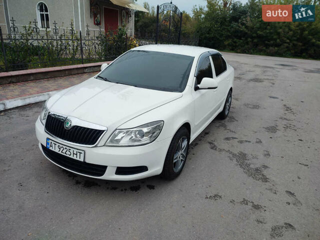 Белый Шкода Октавия, объемом двигателя 1.6 л и пробегом 220 тыс. км за 7399 $, фото 14 на Automoto.ua