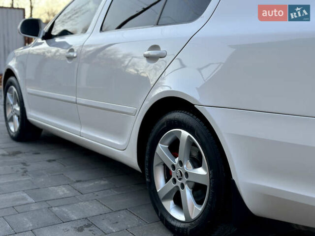 Белый Шкода Октавия, объемом двигателя 1.39 л и пробегом 275 тыс. км за 8200 $, фото 29 на Automoto.ua