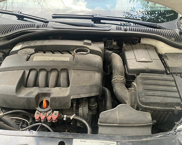 Белый Шкода Октавия, объемом двигателя 1.6 л и пробегом 214 тыс. км за 7800 $, фото 8 на Automoto.ua