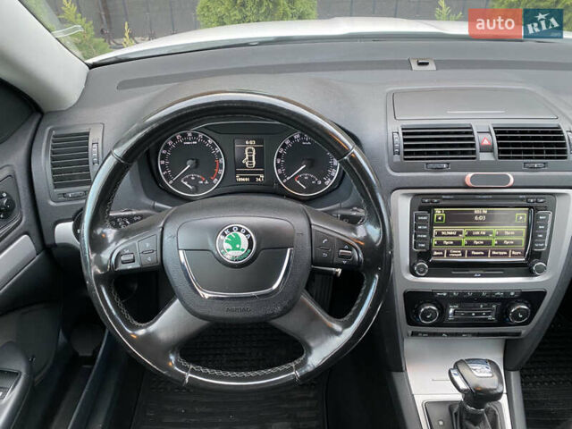 Білий Шкода Октавія, об'ємом двигуна 1.6 л та пробігом 189 тис. км за 8999 $, фото 14 на Automoto.ua