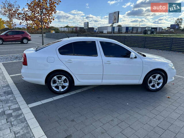 Белый Шкода Октавия, объемом двигателя 1.6 л и пробегом 242 тыс. км за 8100 $, фото 10 на Automoto.ua