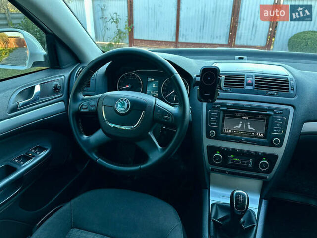 Белый Шкода Октавия, объемом двигателя 1.39 л и пробегом 275 тыс. км за 8200 $, фото 42 на Automoto.ua