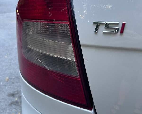 Білий Шкода Октавія, об'ємом двигуна 1.8 л та пробігом 184 тис. км за 8500 $, фото 11 на Automoto.ua