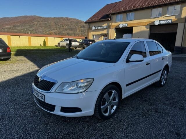 Белый Шкода Октавия, объемом двигателя 1.6 л и пробегом 380 тыс. км за 6150 $, фото 2 на Automoto.ua