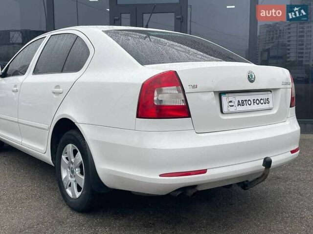 Белый Шкода Октавия, объемом двигателя 1.8 л и пробегом 155 тыс. км за 7990 $, фото 5 на Automoto.ua