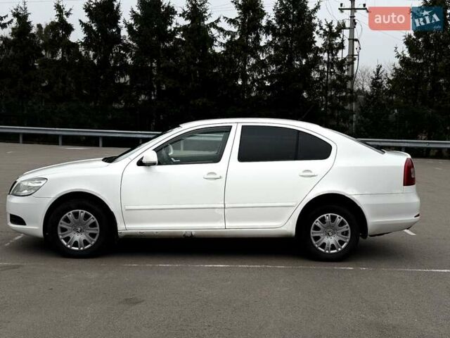 Білий Шкода Октавія, об'ємом двигуна 1.6 л та пробігом 282 тис. км за 5799 $, фото 13 на Automoto.ua