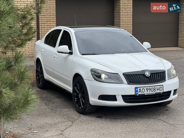 Білий Шкода Октавія, об'ємом двигуна 1.6 л та пробігом 270 тис. км за 6800 $, фото 7 на Automoto.ua