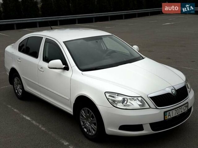 Білий Шкода Октавія, об'ємом двигуна 1.6 л та пробігом 282 тис. км за 5799 $, фото 29 на Automoto.ua