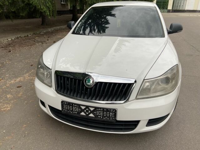 Белый Шкода Октавия, объемом двигателя 1.6 л и пробегом 151 тыс. км за 7700 $, фото 16 на Automoto.ua