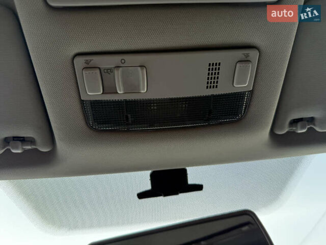 Білий Шкода Октавія, об'ємом двигуна 1.6 л та пробігом 260 тис. км за 7900 $, фото 32 на Automoto.ua