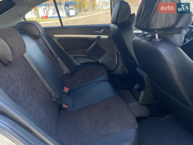 Белый Шкода Октавия, объемом двигателя 1.6 л и пробегом 195 тыс. км за 7800 $, фото 19 на Automoto.ua