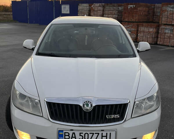 Шкода Октавия 2012 в Кропивницком (Кировограде) на Automoto.ua Белый Шкода Октавия, объемом двигателя 1.8 л и пробегом 222 тыс. км за 6700 $, фото 1 на Automoto.ua