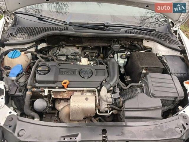 Білий Шкода Октавія, об'ємом двигуна 1.4 л та пробігом 207 тис. км за 7700 $, фото 14 на Automoto.ua