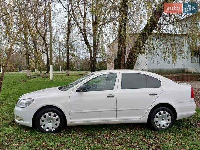 Білий Шкода Октавія, об'ємом двигуна 1.4 л та пробігом 207 тис. км за 7700 $, фото 4 на Automoto.ua