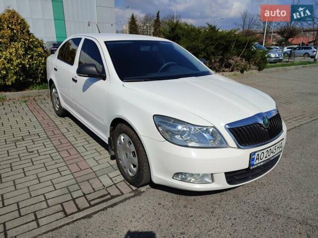 Білий Шкода Октавія, об'ємом двигуна 1.4 л та пробігом 211 тис. км за 7200 $, фото 4 на Automoto.ua