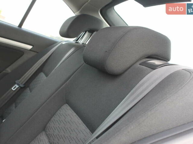 Белый Шкода Октавия, объемом двигателя 1.6 л и пробегом 170 тыс. км за 7450 $, фото 24 на Automoto.ua