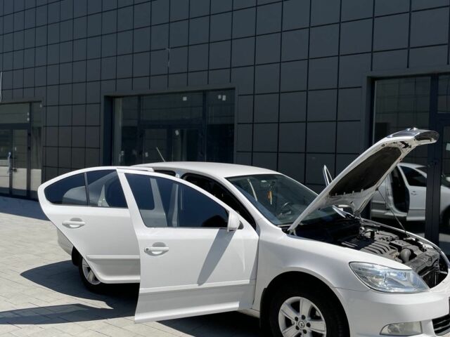 Шкода Октавия 2012 в Тячеве на Automoto.ua Белый Шкода Октавия, объемом двигателя 1.9 л и пробегом 268 тыс. км за 6700 $, фото 1 на Automoto.ua