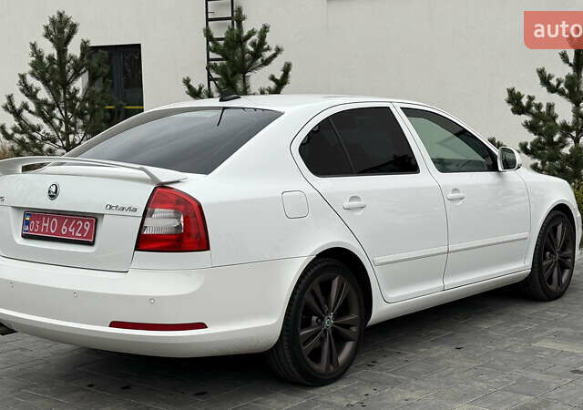 Белый Шкода Октавия, объемом двигателя 1.97 л и пробегом 239 тыс. км за 11999 $, фото 17 на Automoto.ua