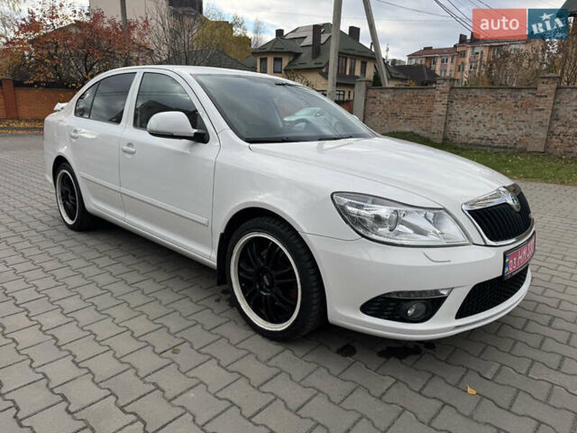 Белый Шкода Октавия, объемом двигателя 1.98 л и пробегом 177 тыс. км за 10550 $, фото 7 на Automoto.ua