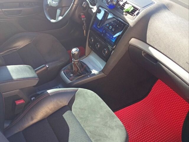 Білий Шкода Октавія, об'ємом двигуна 1.8 л та пробігом 164 тис. км за 9000 $, фото 2 на Automoto.ua