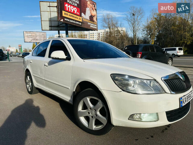 Шкода Октавія 2012 у Вишневом на Automoto.ua Білий Шкода Октавія, об'ємом двигуна 1.6 л та пробігом 355 тис. км за 6500 $, фото 6 на Automoto.ua