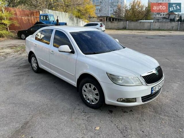 Шкода Октавия 2012 в Днепре (Днепропетровске) на Automoto.ua Белый Шкода Октавия, объемом двигателя 1.8 л и пробегом 167 тыс. км за 6700 $, фото 7 на Automoto.ua