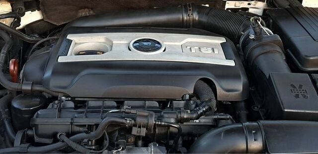 Белый Шкода Октавия, объемом двигателя 1.8 л и пробегом 83 тыс. км за 8800 $, фото 12 на Automoto.ua