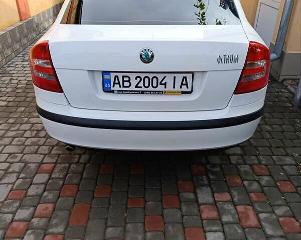 Білий Шкода Октавія, об'ємом двигуна 1.6 л та пробігом 285 тис. км за 7950 $, фото 27 на Automoto.ua