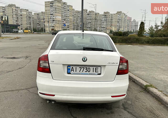 Білий Шкода Октавія, об'ємом двигуна 1.9 л та пробігом 306 тис. км за 7200 $, фото 1 на Automoto.ua
