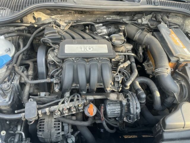 Белый Шкода Октавия, объемом двигателя 1.6 л и пробегом 186 тыс. км за 7700 $, фото 22 на Automoto.ua