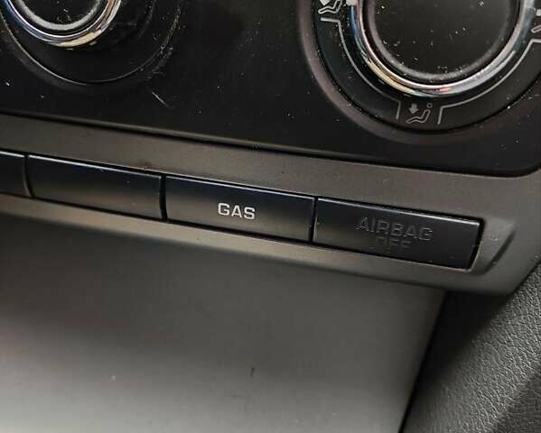 Белый Шкода Октавия, объемом двигателя 1.6 л и пробегом 286 тыс. км за 7500 $, фото 23 на Automoto.ua