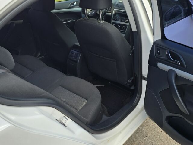 Белый Шкода Октавия, объемом двигателя 2 л и пробегом 180 тыс. км за 8700 $, фото 9 на Automoto.ua