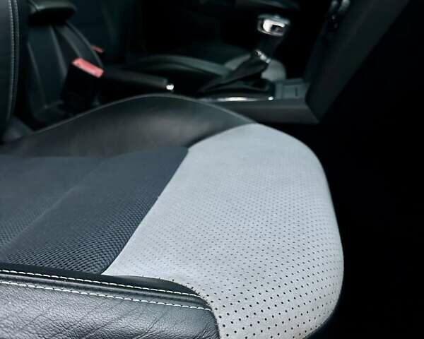 Белый Шкода Октавия, объемом двигателя 2 л и пробегом 239 тыс. км за 12950 $, фото 50 на Automoto.ua