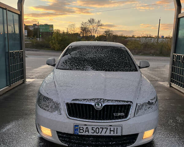 Шкода Октавия 2012 в Кропивницком (Кировограде) на Automoto.ua Белый Шкода Октавия, объемом двигателя 1.8 л и пробегом 222 тыс. км за 6700 $, фото 9 на Automoto.ua