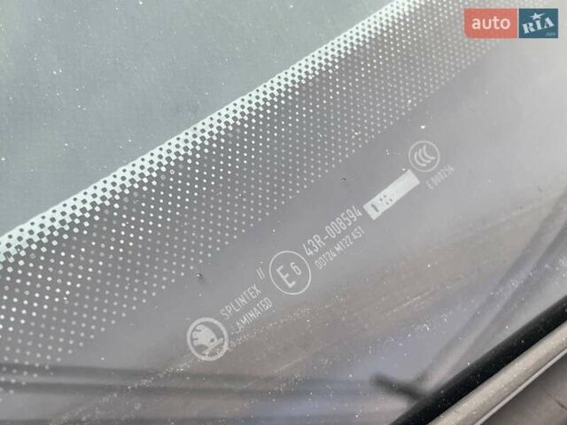 Белый Шкода Октавия, объемом двигателя 1.6 л и пробегом 273 тыс. км за 7299 $, фото 7 на Automoto.ua