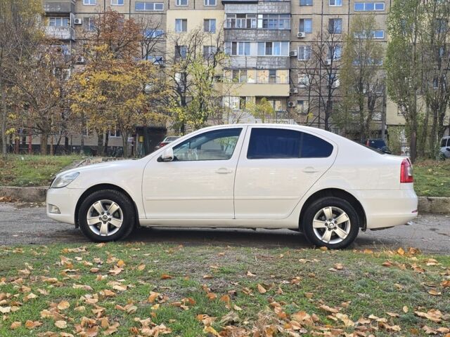 Белый Шкода Октавия, объемом двигателя 2 л и пробегом 180 тыс. км за 8700 $, фото 11 на Automoto.ua