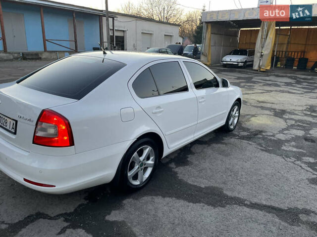 Білий Шкода Октавія, об'ємом двигуна 1.97 л та пробігом 238 тис. км за 7700 $, фото 2 на Automoto.ua